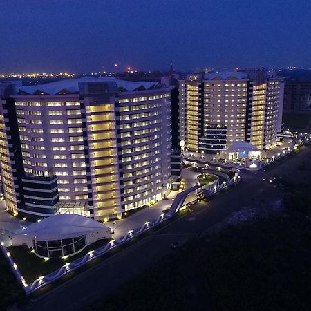 Rajhans Belliza Service Apartment Surat Ngoại thất bức ảnh