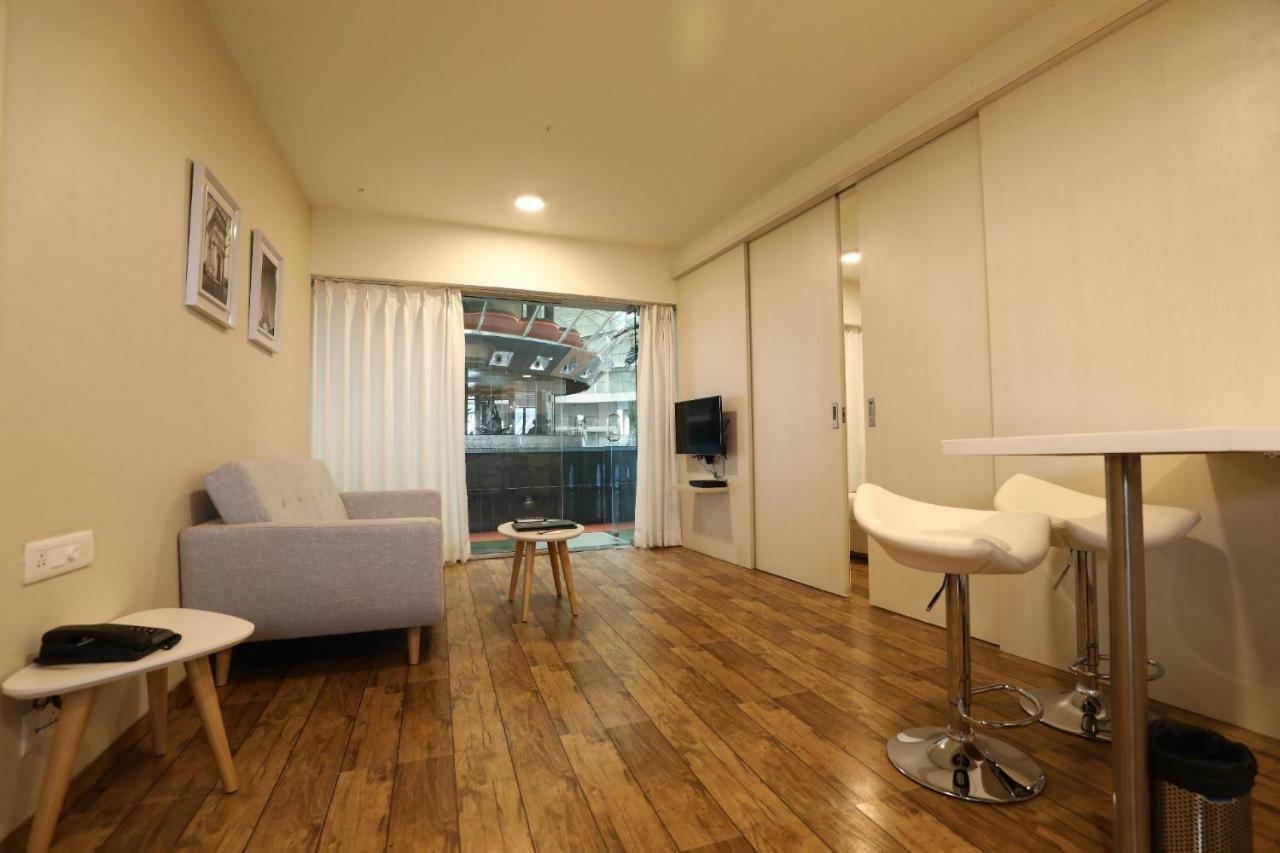 Rajhans Belliza Service Apartment Surat Ngoại thất bức ảnh